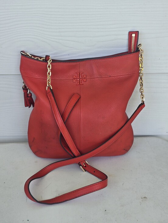 Tory Burch Handbags - Tory Burch Red Pebbled Leather Crossbody Shoulder Bag Gold Chain Tassel
